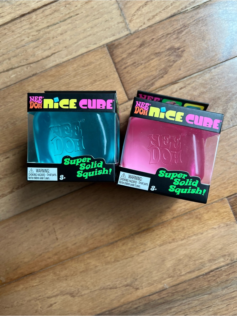 NeeDoh Nice Cube Super Solid Squish! Teal & Pink Set